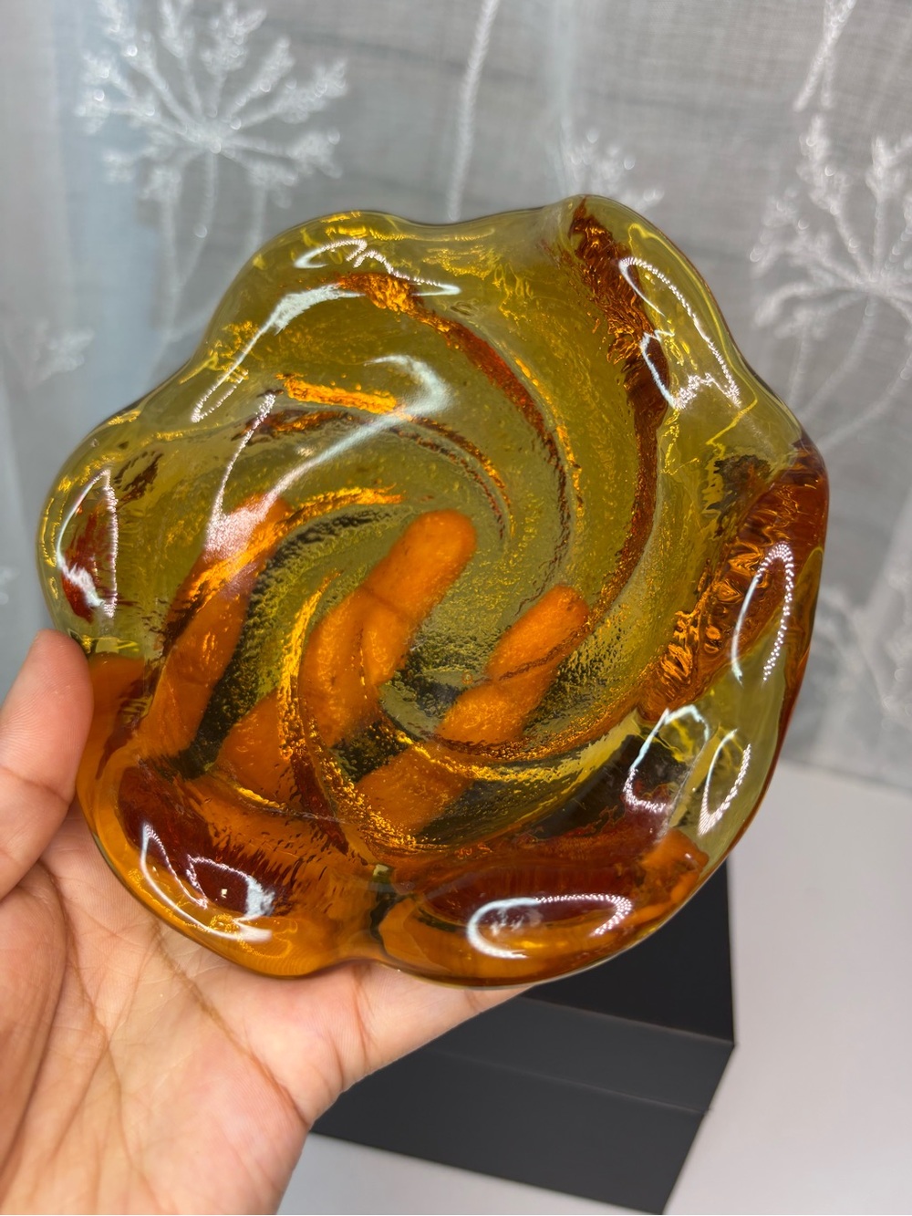Vintage Amberina Home Art Glass Swirl Dish Ashtray/Trinket Decorative Bowl